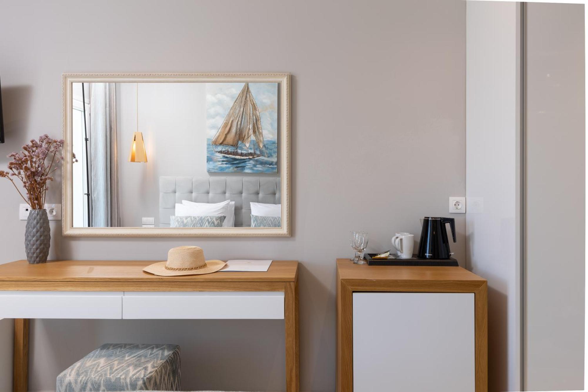 Melina Bay Boutique Hotel Kassiopi Ngoại thất bức ảnh